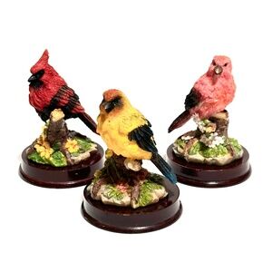 Lot of Three Vintage Resin Birds Sitting on Lacquer Wooden Branches - Bases